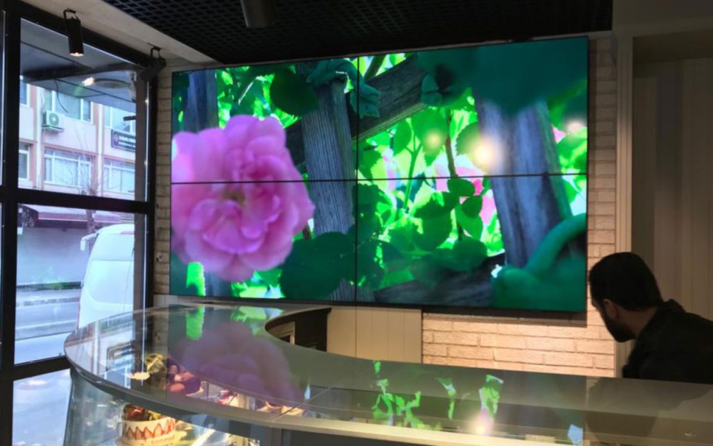 Karen Pastanesi Videowall Ekran